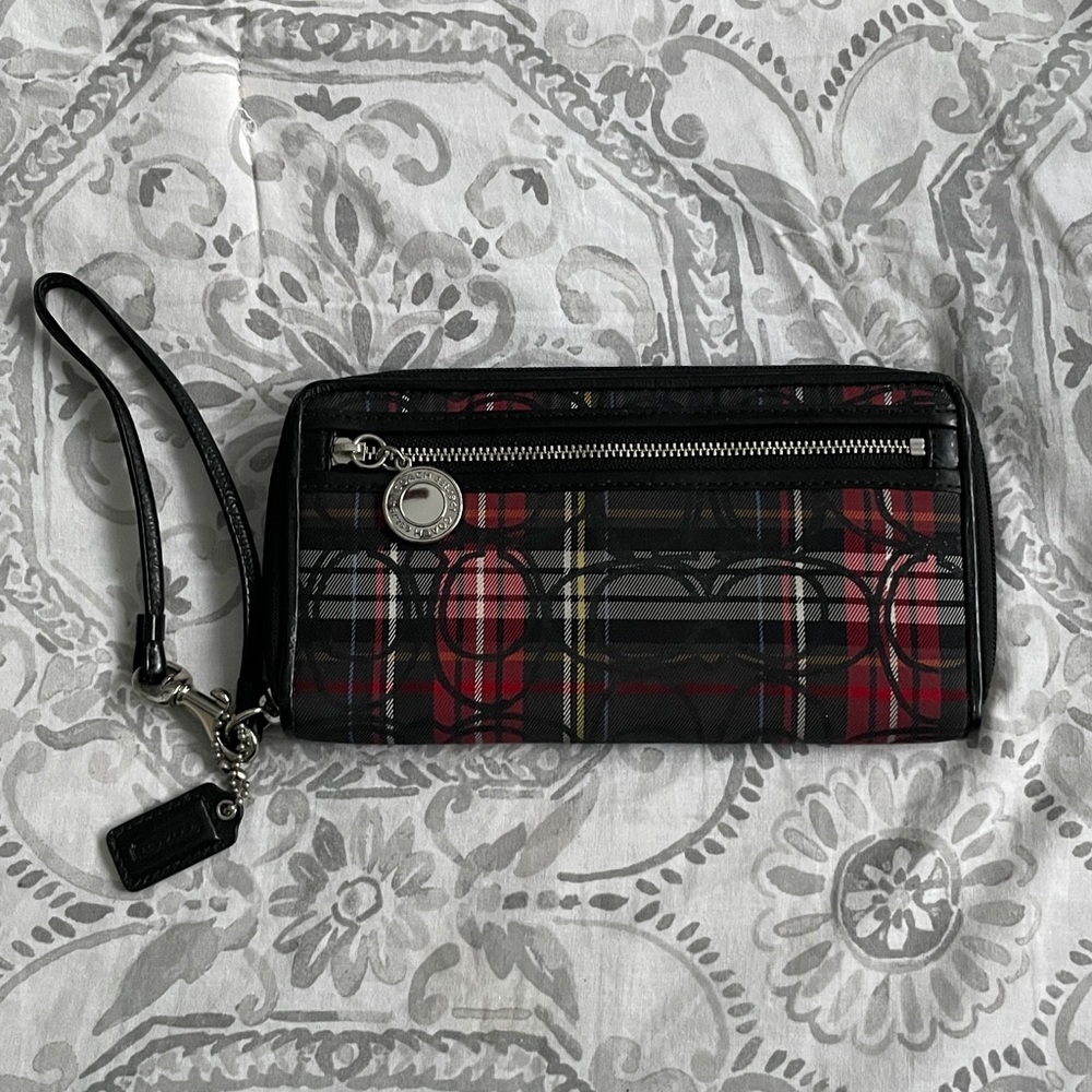 Coach Poppy Tartan Plaid Red Black Accordion Style Zip Wallet Wristlet